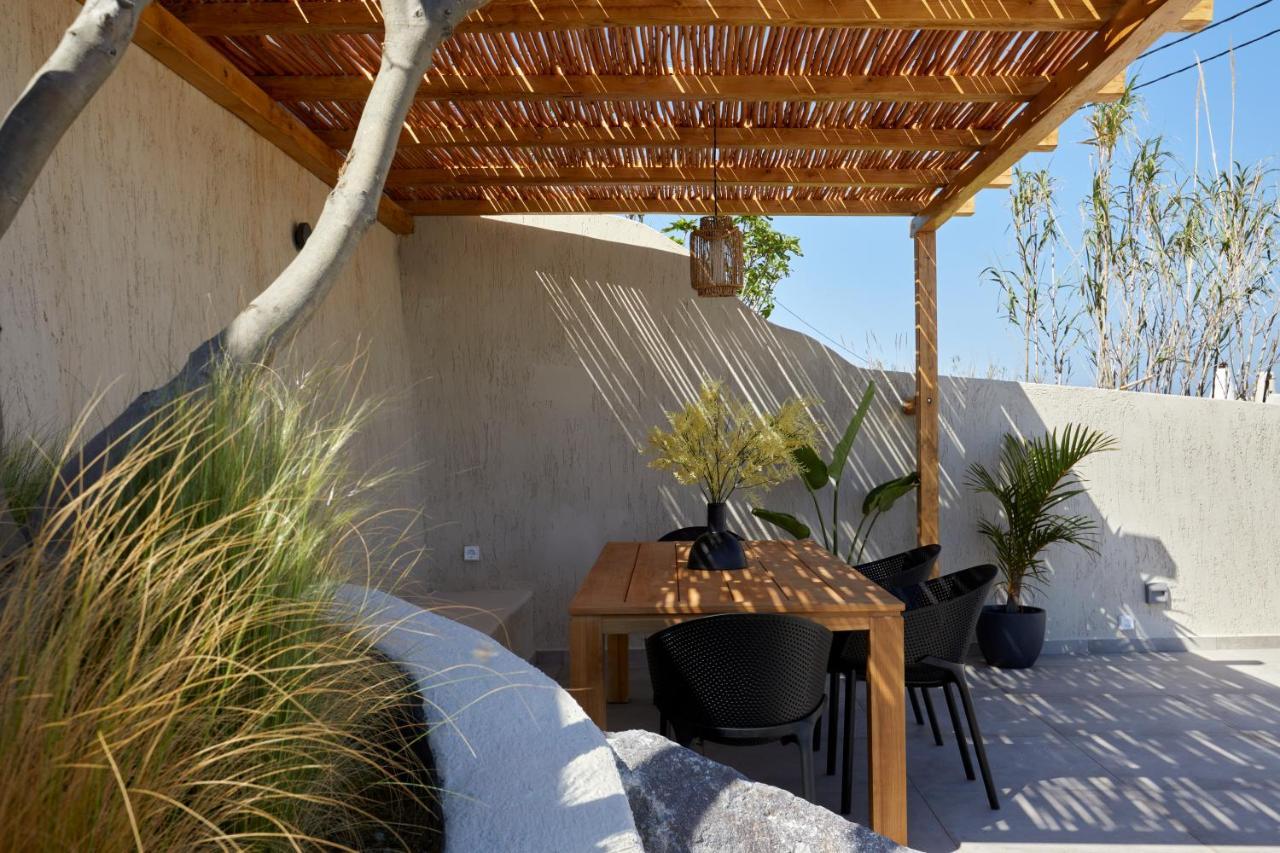 Mayu Suites Pyrgos Kallistis Exterior photo
